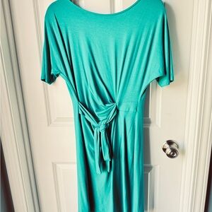 Ann Taylor, Teal Green Casual Dress.  Size MP. Excellent condition.